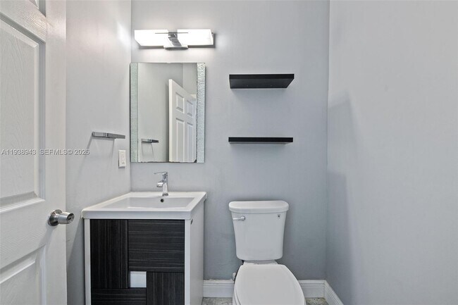 Building Photo - 1852 SW 156th Ave