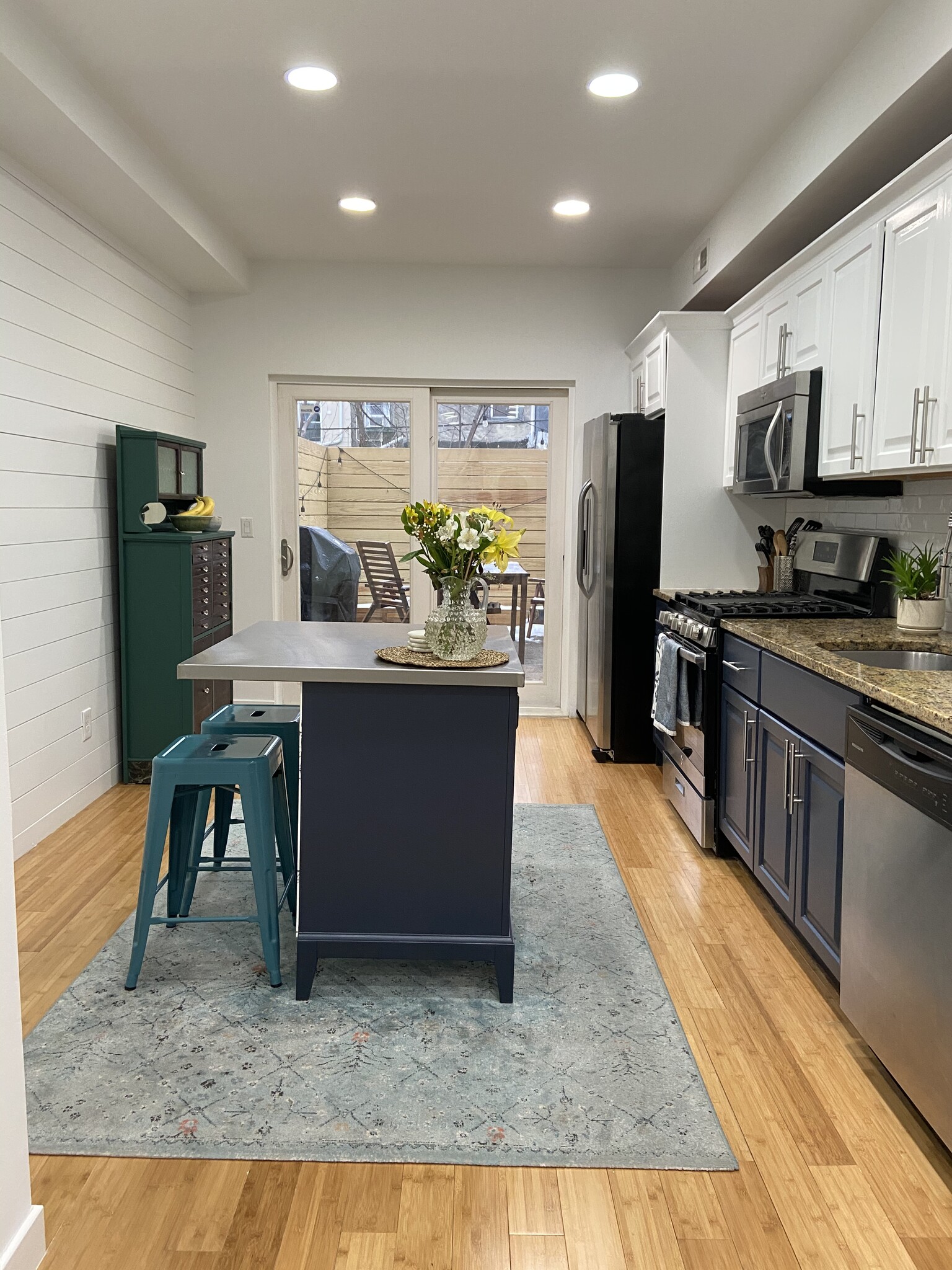 Kitchen - 2050 E Fletcher St