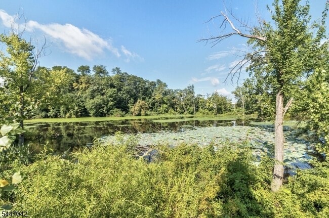 Building Photo - 506 Waterview Ct
