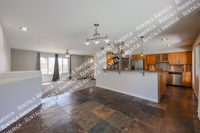 Building Photo - 8556 E Keim Dr