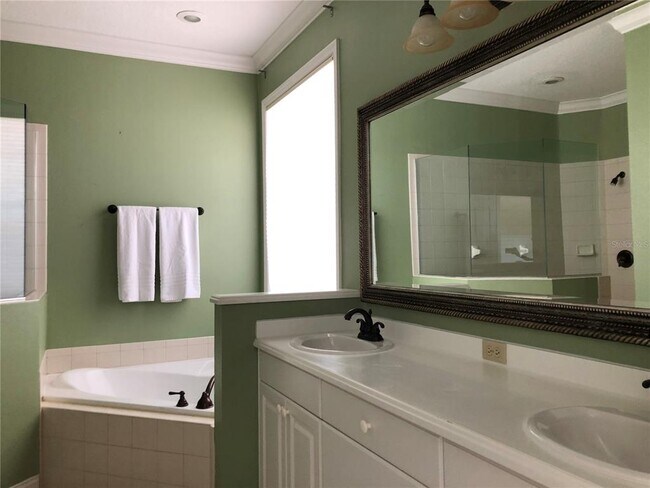 Building Photo - 3405 54th Dr W