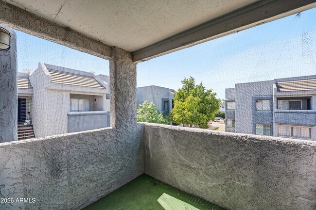 Building Photo - 4410 N Longview Ave