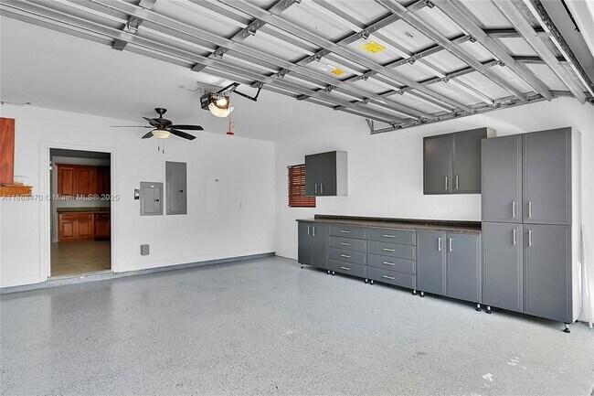 Building Photo - 4425 Hidden Harbour Terrace