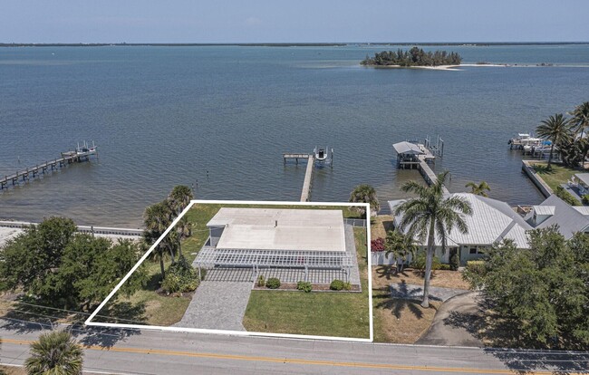 Building Photo - 13630 N Indian River Dr