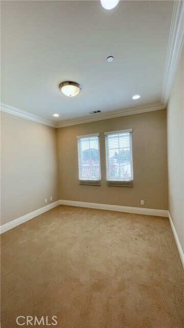 Building Photo - 5921 Alessandro Ave