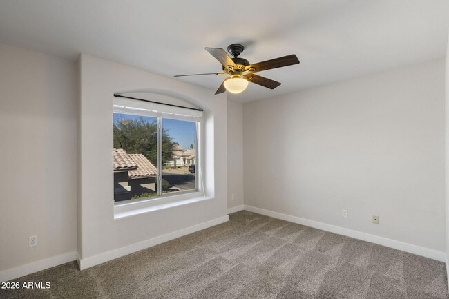 Building Photo - 1883 W Falcon Dr