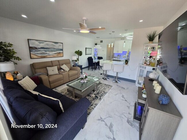 Building Photo - 2909 Middle River Dr