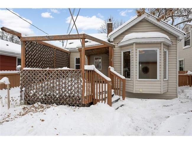 Building Photo - 3744 Perry Ave N