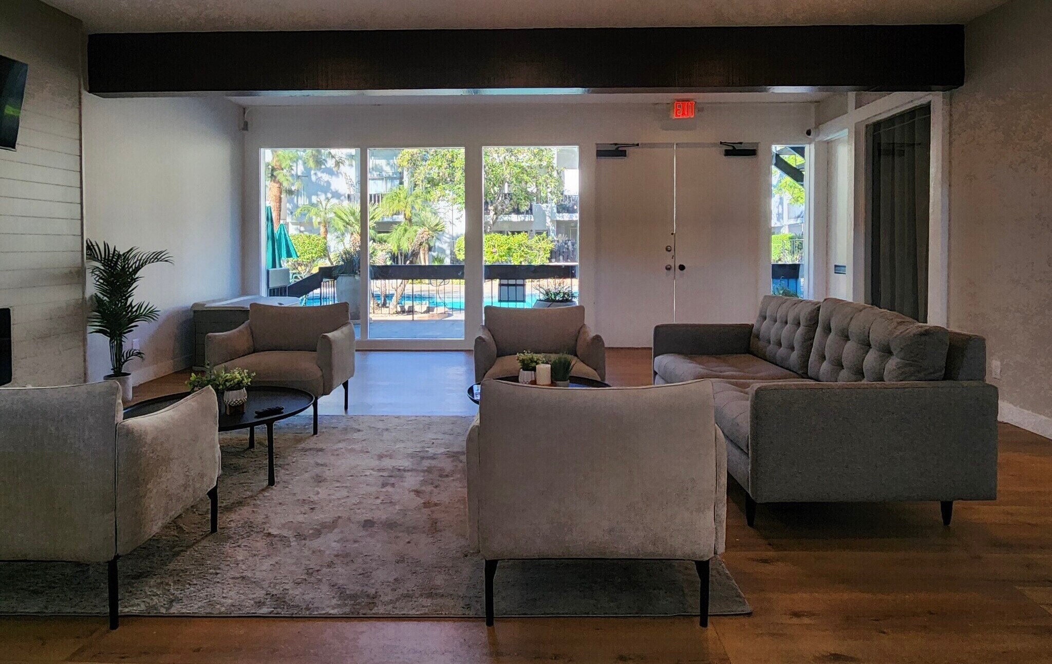 Building Photo - 18645 Hatteras St