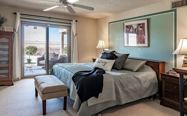 Building Photo - FULLY FURNISHED - LONG TERM RENTAL 3 Bedro...
