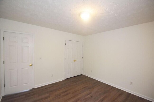 Building Photo - 2254 Caneridge Trail SW