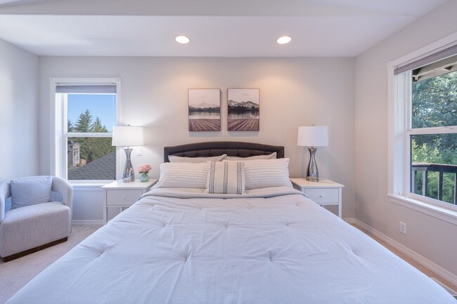 Building Photo - BEAUTIFUL 5 Bedroom Home in the Sought-After Hillshire Estates of Bull Mountain