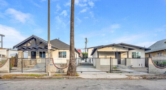 Building Photo - 5842-5840 Denver Ave