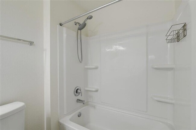 Building Photo - 261 New Bridge Dr