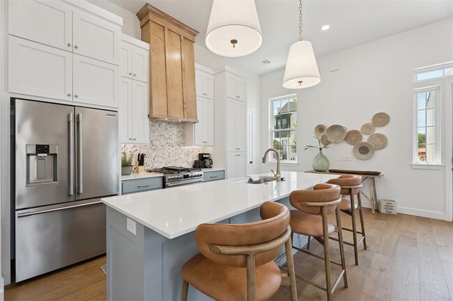 Building Photo - 18817 Selah Wy