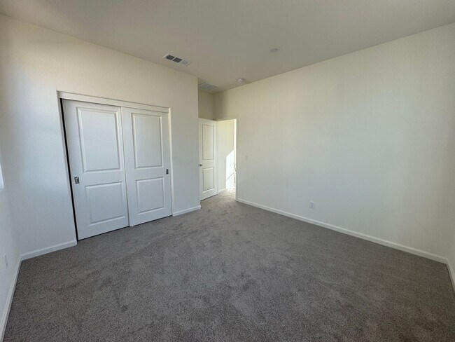 Building Photo - Beautiful Brand-New Home (Price Drop)>>>> Call Today>>>>