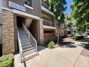 Building Photo - Upgraded 1BD/1BA Condo in Gated Temecula C...