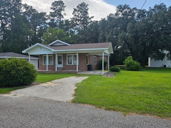 Building Photo - 3829 Stevens St