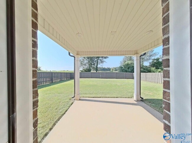 Building Photo - 26628 Kyle Ln