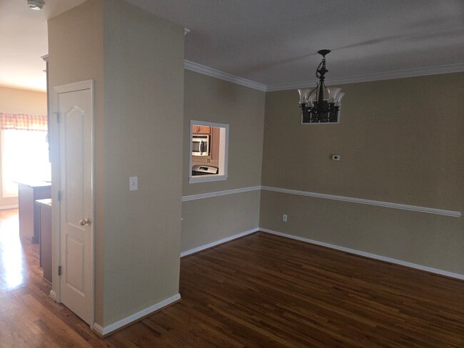 Building Photo - 123 Pumpkin Patch Ln