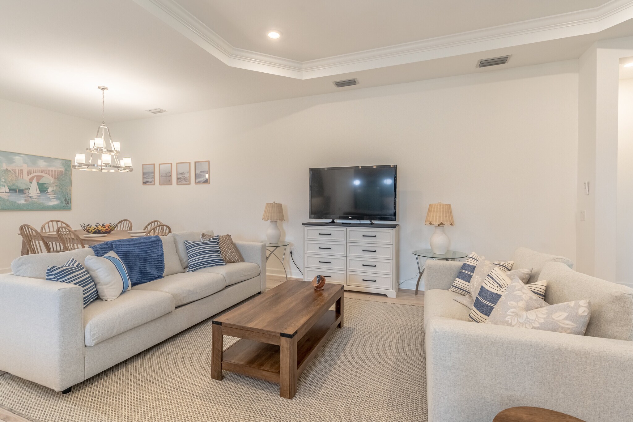 Living room - 15347 Turin Dr