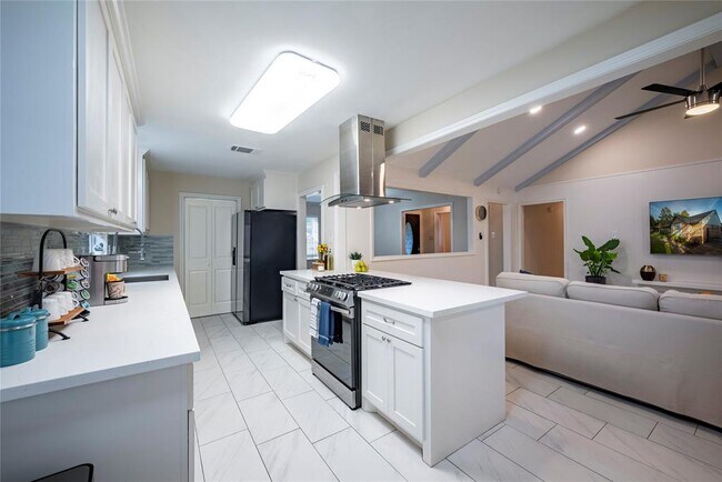 Building Photo - 10607 Wickersham Ln