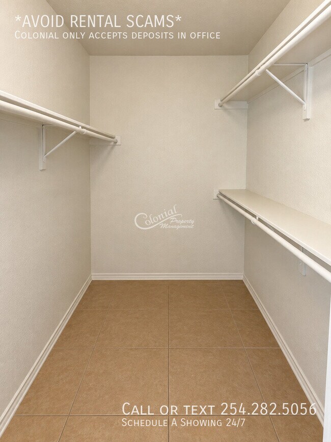Building Photo - 2302 Gallop-