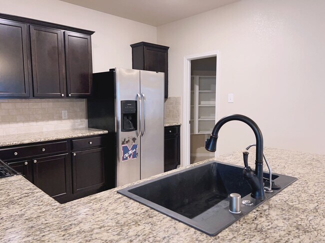 Building Photo - 29035 Jacobs River Dr