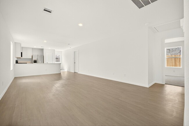 Building Photo - 28739 Bottom Grass Trl