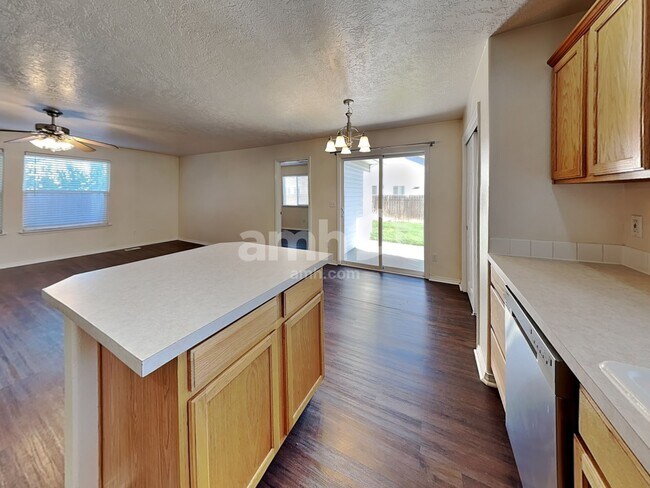 Building Photo - 3342 W Wave Dr