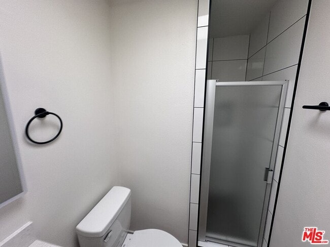 Building Photo - 314 S Clark Dr