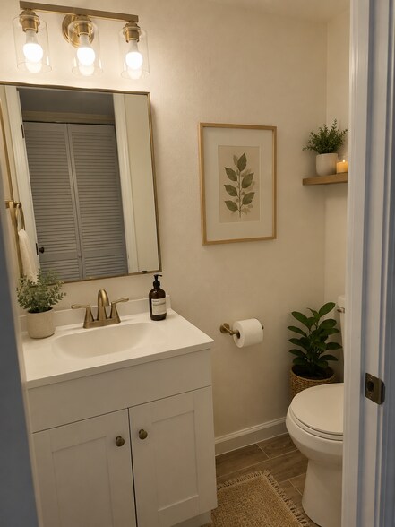 Guest Bath - 1051 79th Ave N
