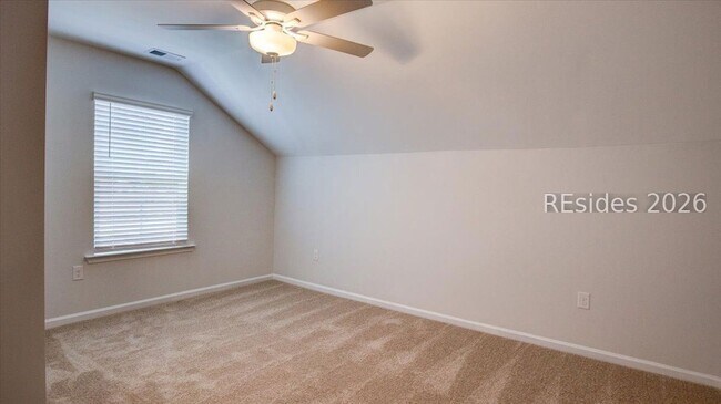 Building Photo - 179 Garden Row Dr N