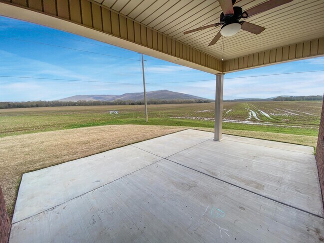 Building Photo - 3037 Greenway Cir SE