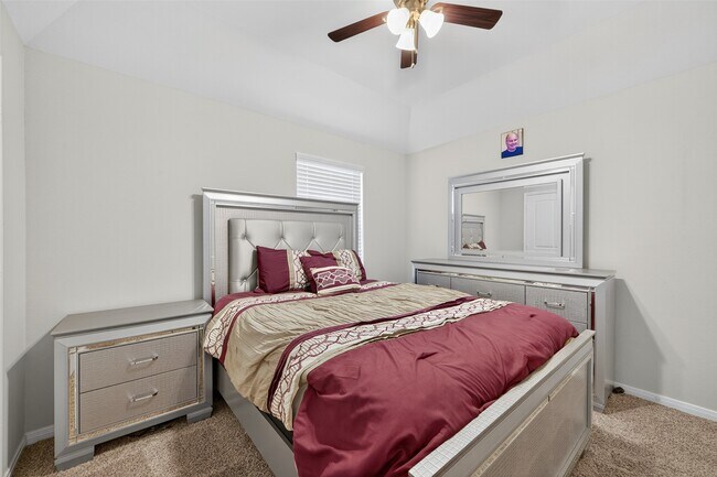 Building Photo - 13935 Manobrook Ct