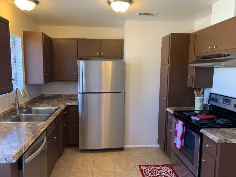 Building Photo - 25863 Pacific St