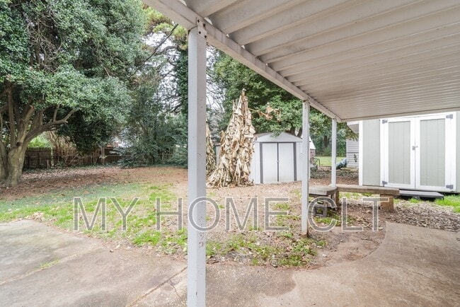 Building Photo - 3037 Marlowe Ave