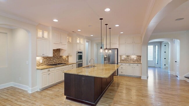 Building Photo - 11052 Preservation Park Dr