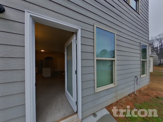 Building Photo - 174 Southwind Cir