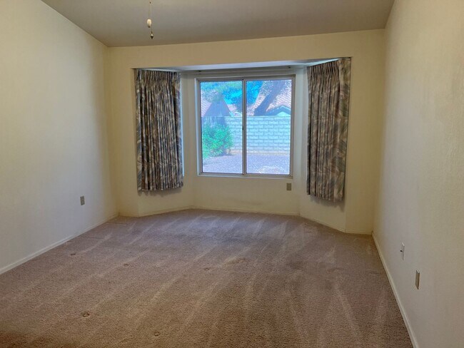 Building Photo - 2516 Sunup Dr