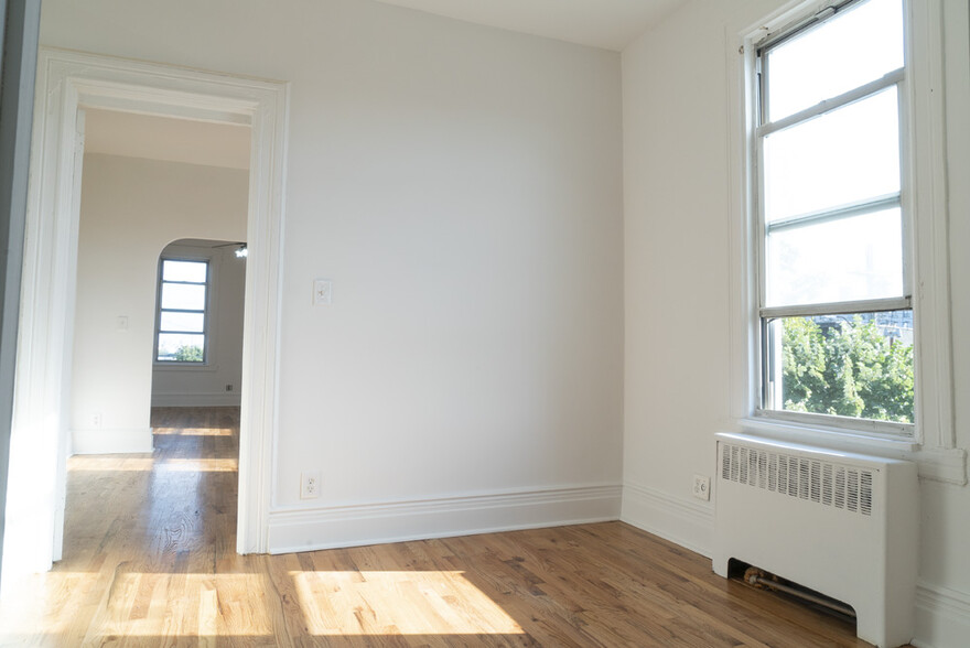 2nd Bedroom/Office - 106 Beadel St