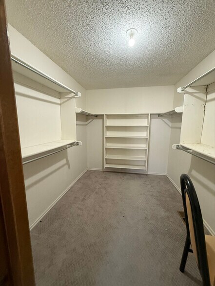 Building Photo - 11301 Windmill Pl