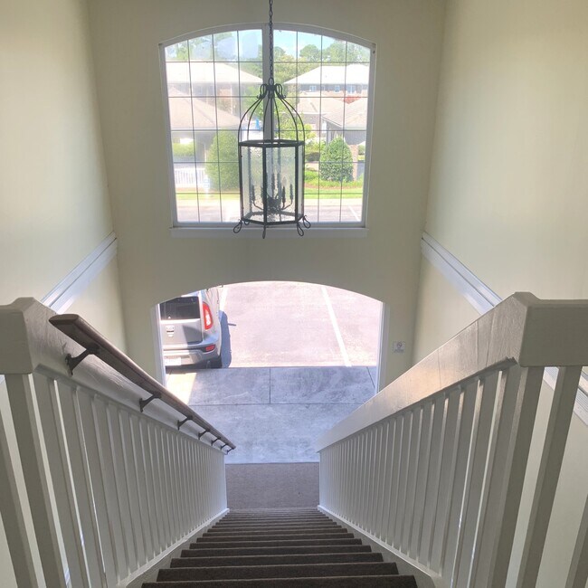 Building Photo - 500 Willow Green Dr