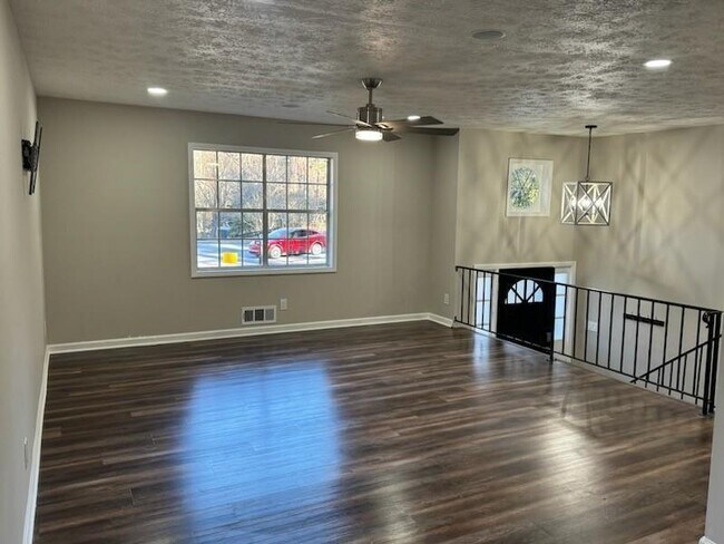 Building Photo - 2794 Nathan Ct SW