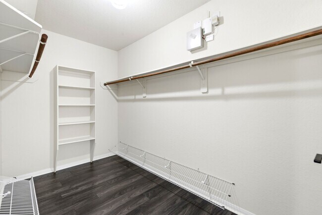 Building Photo - 15002 Miller Meadows Ln