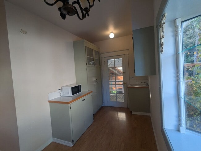 Building Photo - Stylish, Spacious, and Serene – The Home Y...