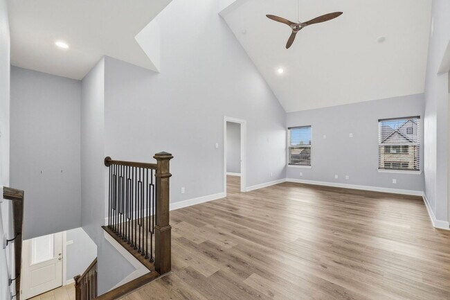 Building Photo - 8419 Observatory St