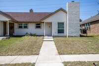 Building Photo - 2734 Sherry St