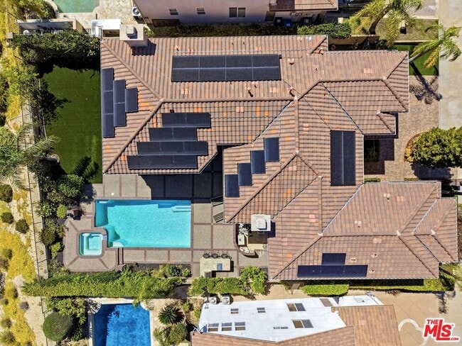 Building Photo - 20274 Vía Medici