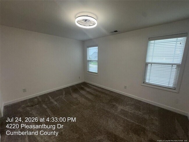 Building Photo - 4220 Pleasantburg Dr